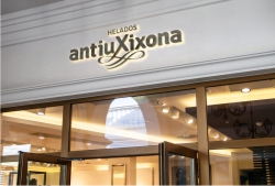 Heladería AntiuXixona OpenMall